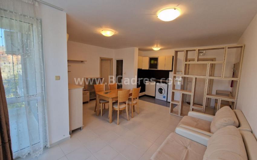 Apartment with low maintenance fee in St. Vlas І №3906