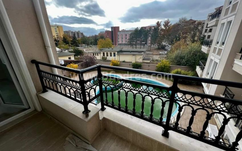 Апартамент с хубави мебели и ниска такса поддръжка І №2777