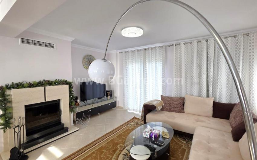 Дом в комплексе рядом с Бургасом І №4557