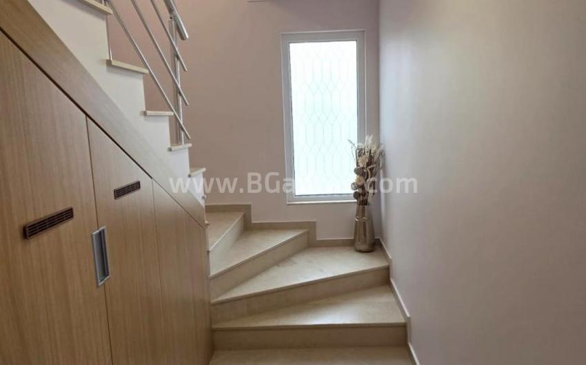 Дом в комплексе рядом с Бургасом І №4557