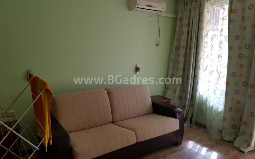 Three-room apartment for permanent residence in Pomorie | №2321