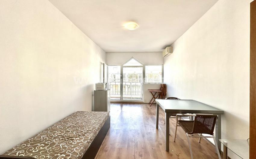 Studio in the Gerber 4 complex І №4648