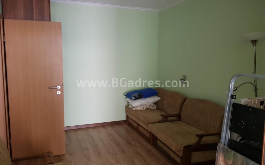 Three-room apartment for permanent residence in Pomorie | №2321