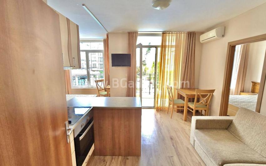 Apartment in the Dawn Park complex І №4710