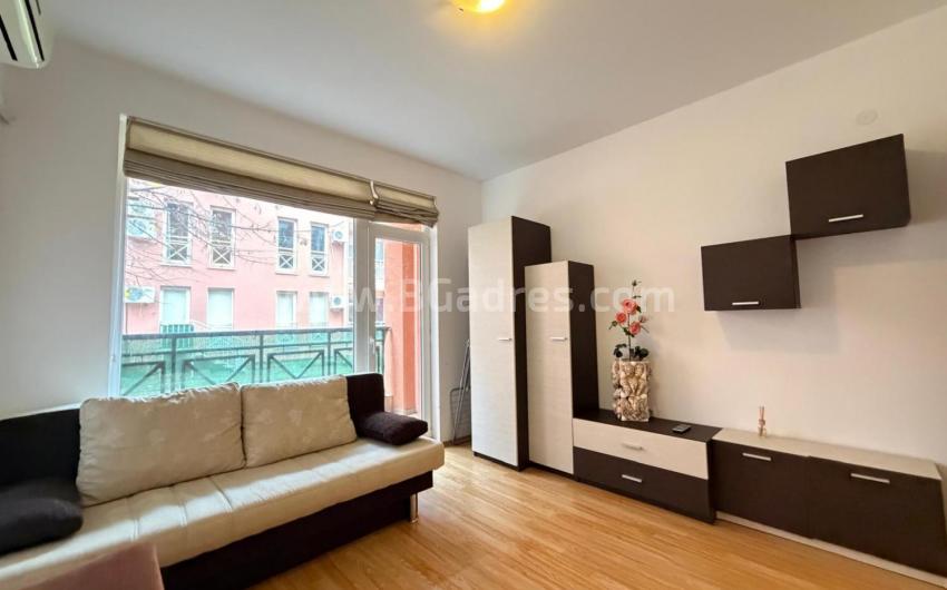 Тристаен апартамент в комплекс Съни Дей 6 І №4523