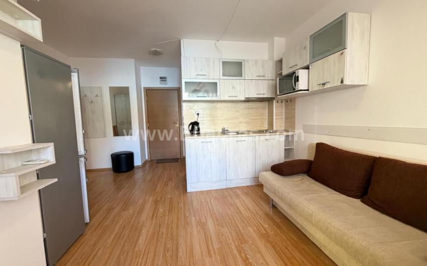 Тристаен апартамент в комплекс Съни Дей 6 І №4523