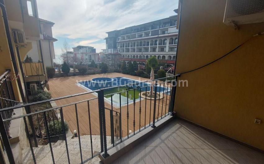 Apartment with low maintenance fee in St. Vlas І №3479