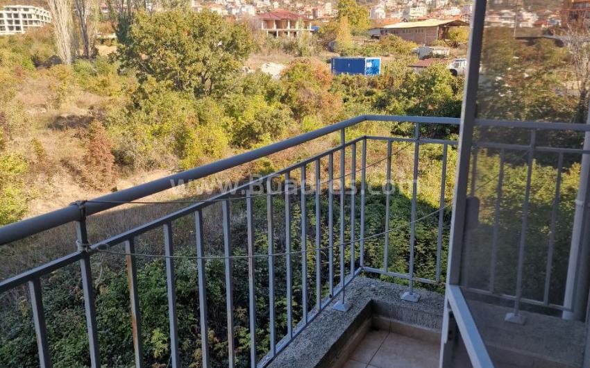 Apartment with low maintenance fee in St. Vlas І №3906