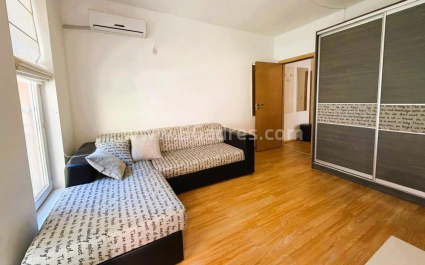 Тристаен апартамент в комплекс Съни Дей 6 І №4523