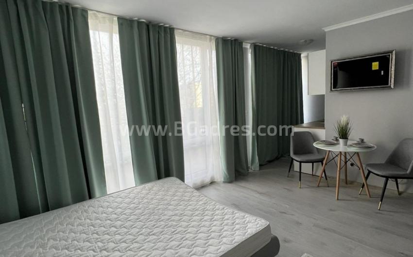 Studio with new furniture at the seaside І №2816