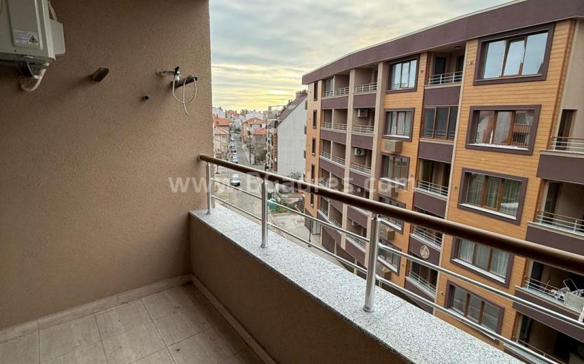 Apartment in a residential building in Pomorie І №4543