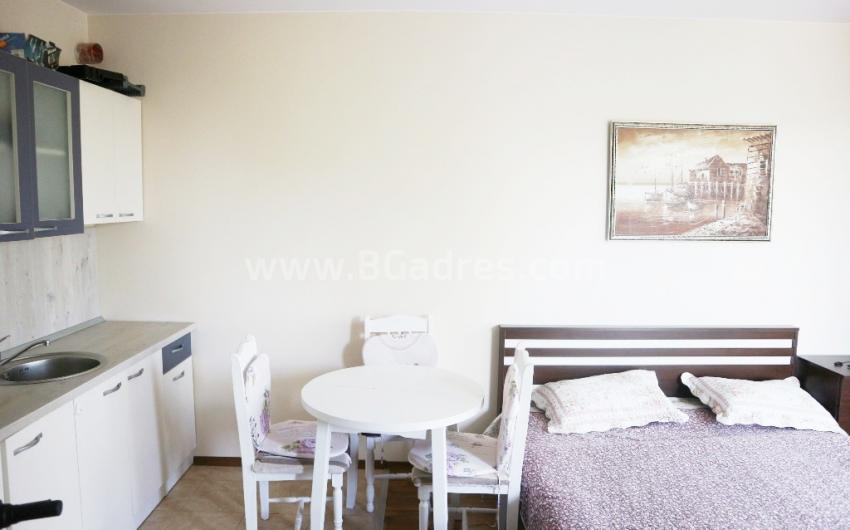 Studio in Elitonia Gardens | No. 2129