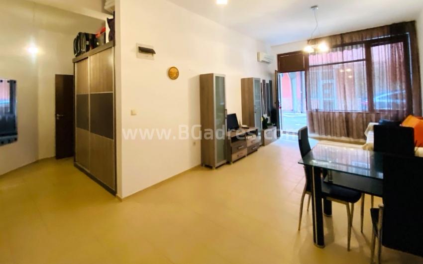 Квартира в жилом здании в Помории І №4578