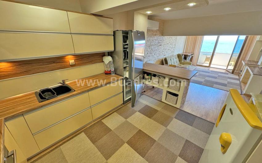 Sea view apartment in Ravda І №3832