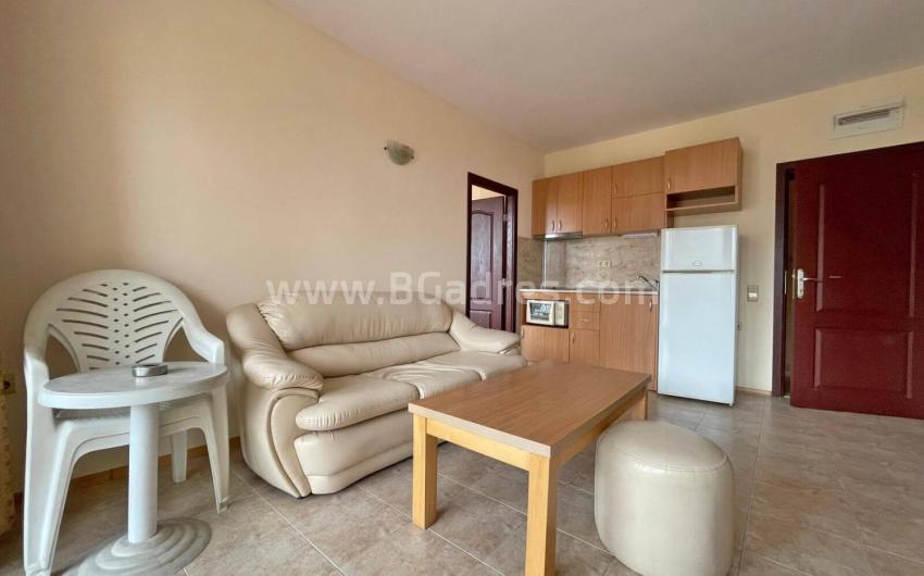 Two bedroom apartment at a bargain price І №2865