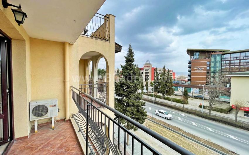 Two bedroom apartment at a bargain price І №2865