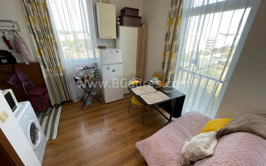 Inexpensive one-bedroom apartment with low fee I №2647