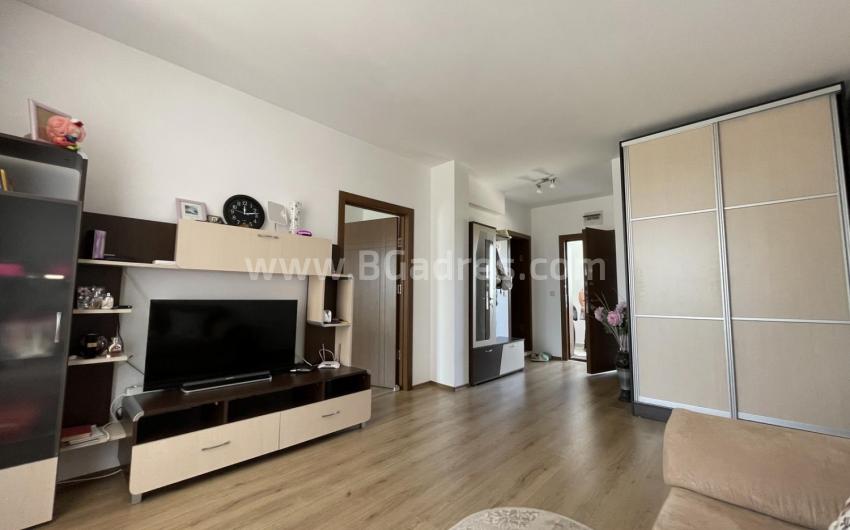 Affordable apartment in Sunny View South I №2515