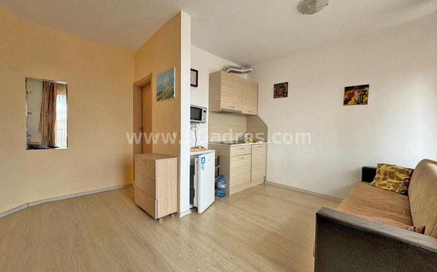 Apartment at a bargain price on the seaside І №3882