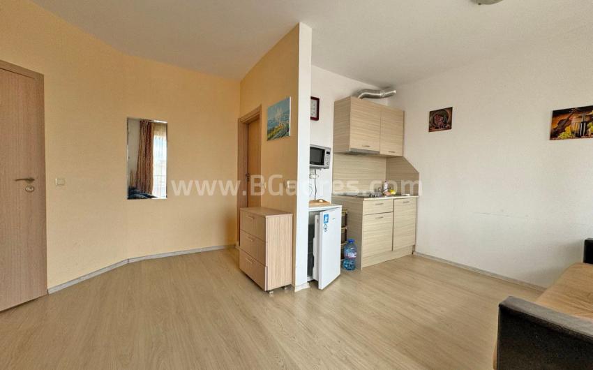 Apartment at a bargain price on the seaside І №3882