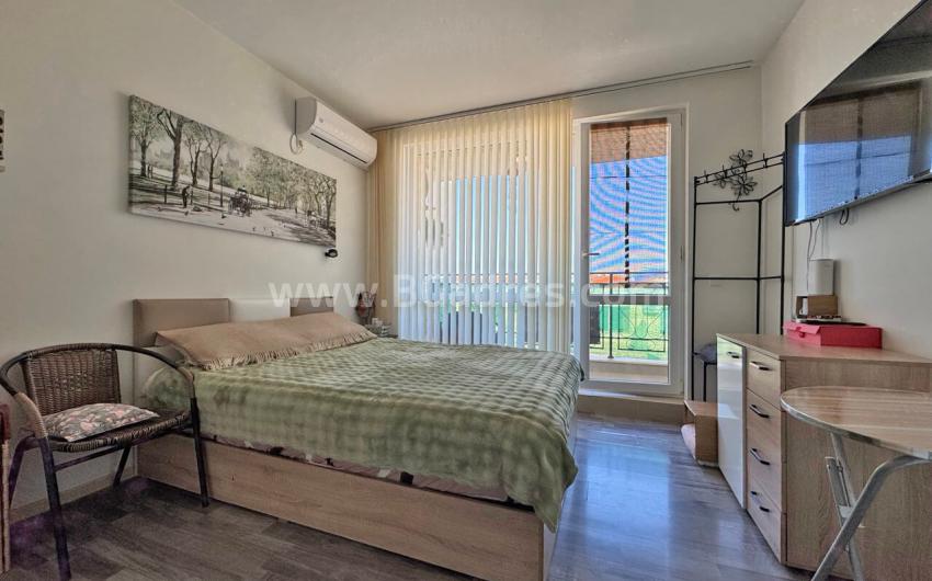 Студия без таксы в центре Солнечного Берега І №4575