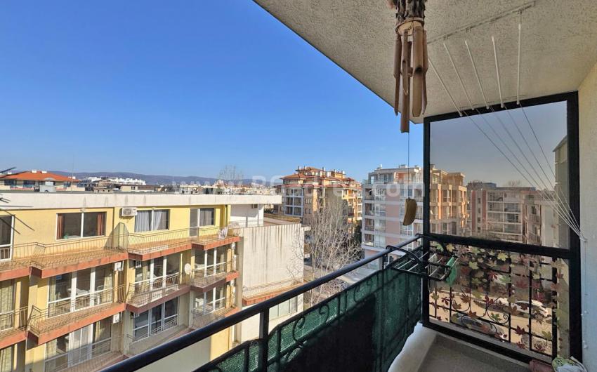 Студия без таксы в центре Солнечного Берега І №4575