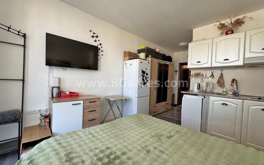 Студия без таксы в центре Солнечного Берега І №4575