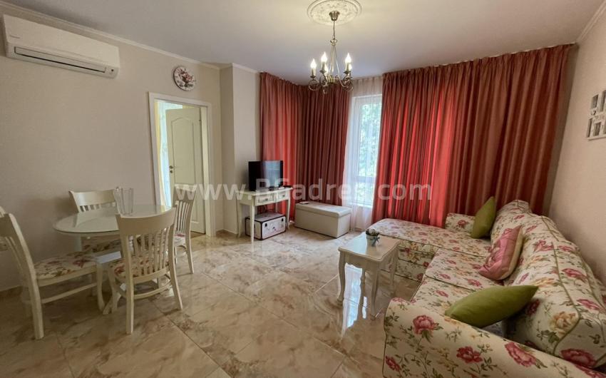 One-bedroom apartment in a beautiful complex №2144