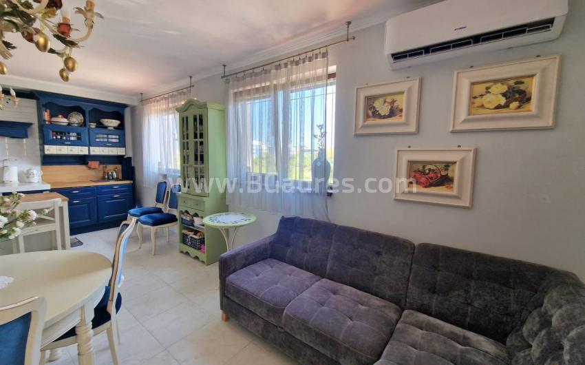 Apartment mit 3 Schlafzimmern in Nessebar І №3425