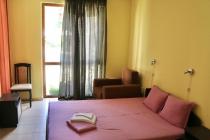 Two bedroom apartment with low maintenance fee І №2769