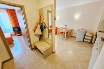 Недорогая квартира в комплексе Роял Сан І №4473