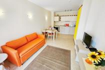 Недорогая квартира в комплексе Роял Сан І №4473