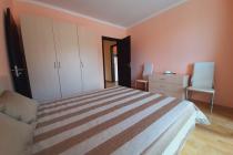 Inexpensive three-room apartment in Elenite I №2518