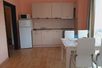 Inexpensive three-room apartment in Elenite I №2518