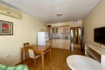 Cheap two bedroom apartment on the seaside І №3222