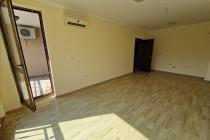 Cheap apartment on the seaside І №3794