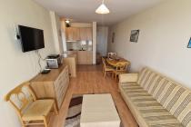 Cheap two bedroom apartment on the seaside І №3465