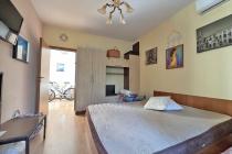 Недорогая трехкомнатная квартира у моря І №4434