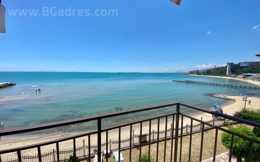 Apartment with direct sea view І №3513