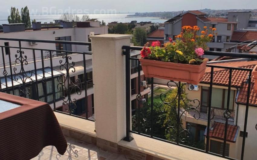 Sea view apartment in Nessebar І №3821