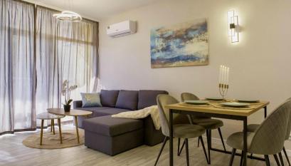 Newly furnished apartment on the seaside І №3417