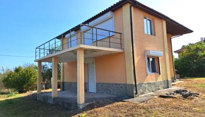 House with a big plot of land at a bargain price І №3171