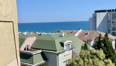 Apartment with low maintenance fee in St. Vlas І №4071