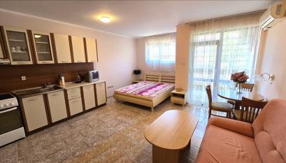 Студия с низкой таксой на Солнечном Берегу І №4352