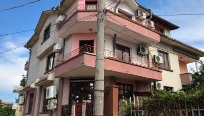 Working hotel in the town of Chernomorets | No. 1997