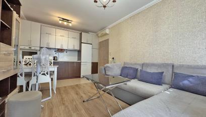 Apartment with a courtyard in the VIP Park complex І №4745
